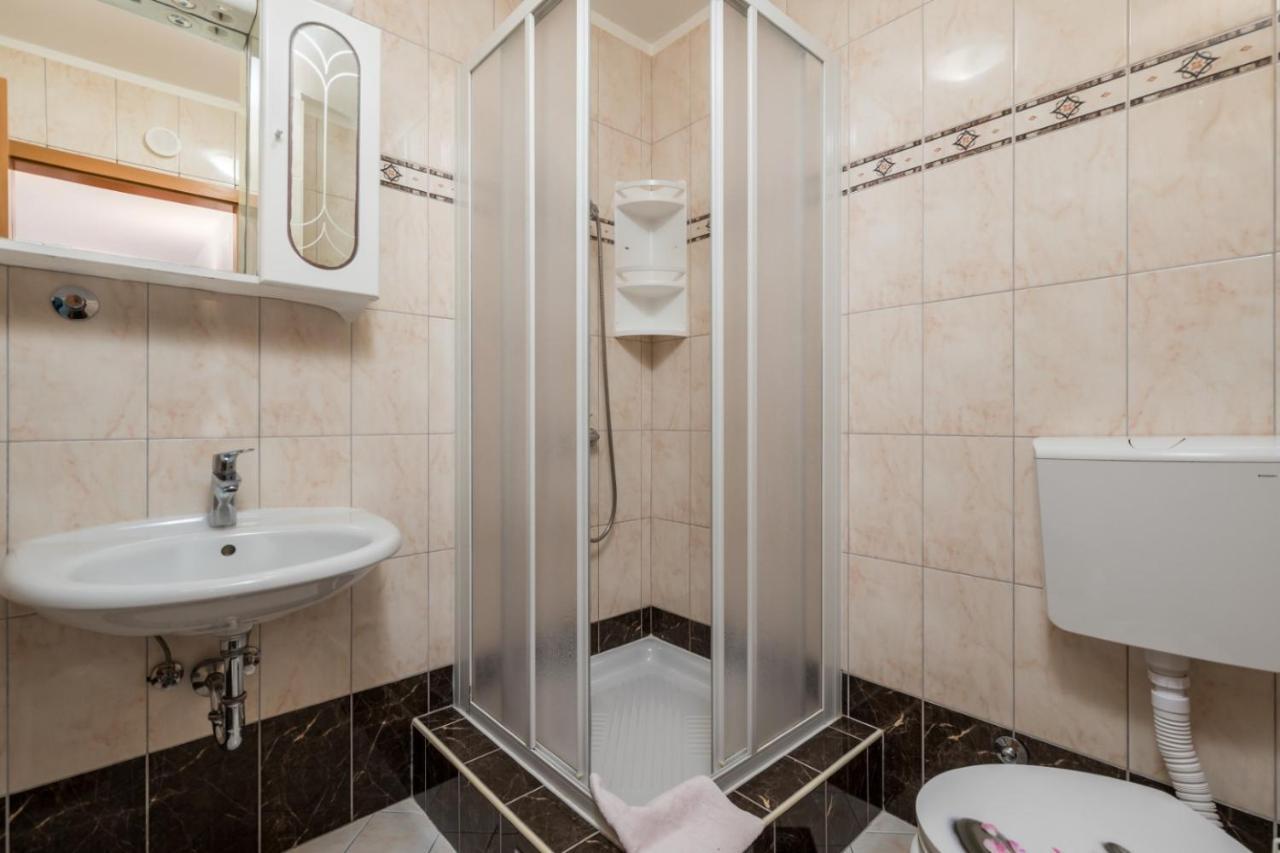 Apartment Drazenka Turato Baska  Bagian luar foto